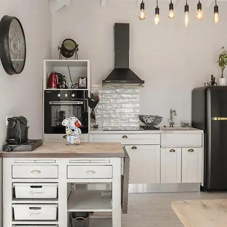 Casita By The Castle * Óbidos